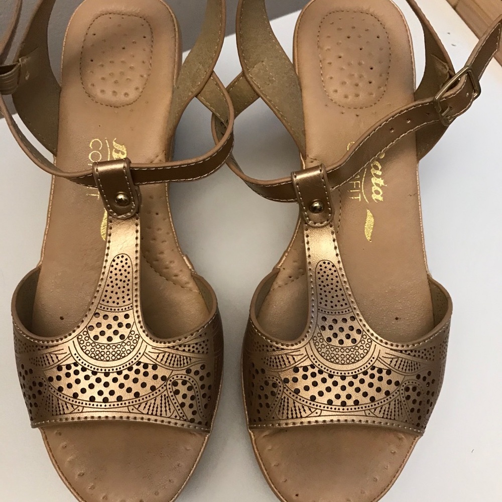 Gold wedge sandals
